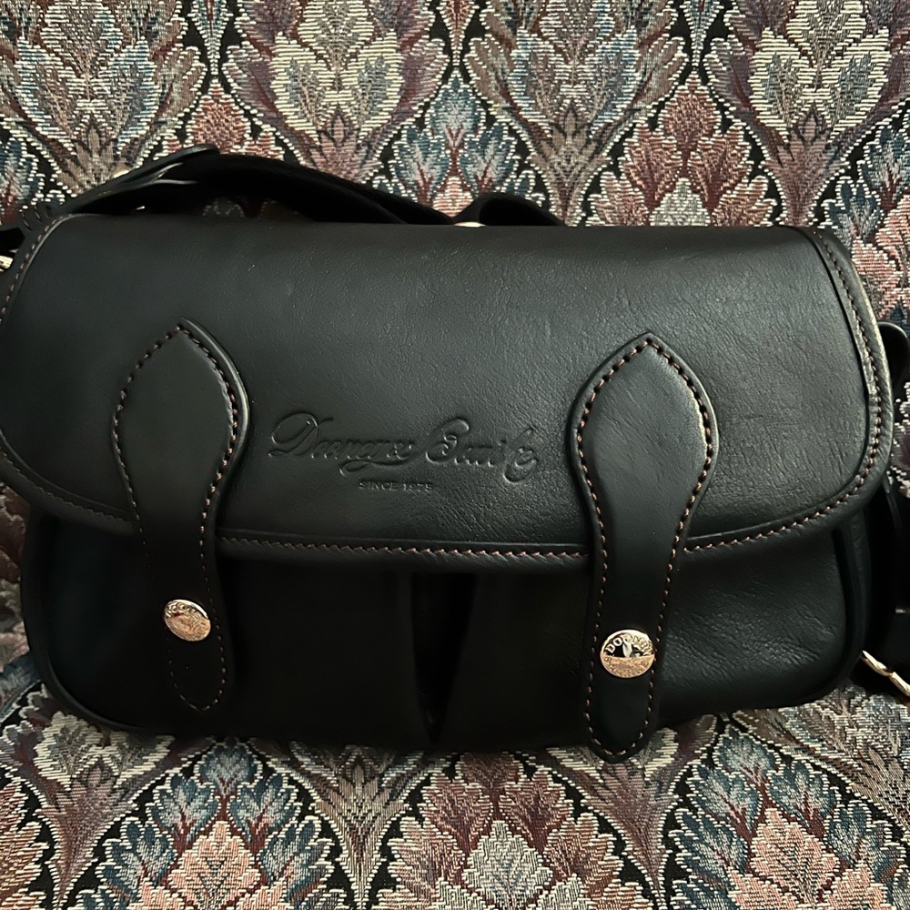 🖤 Dooney & Bourke Florentine Ellie Crossbody